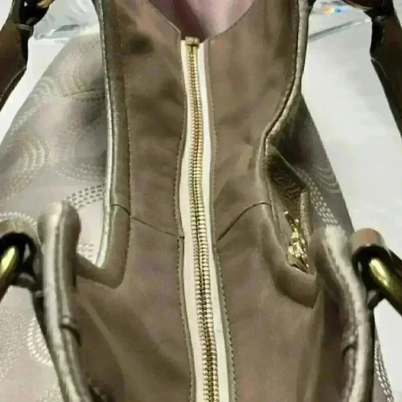 COACH Ashley Signature Tote/Hobo/Satchel Bag in Cream and Taupe - Picture 5 of 12